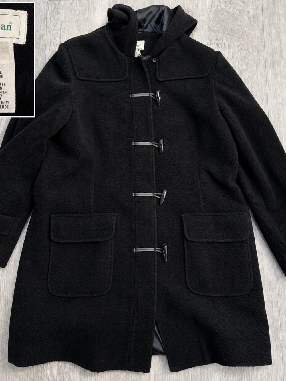 L.L.Bean Coat Womens Large Black Wool Blend Hooded Duffle Toggle Lined Pockets